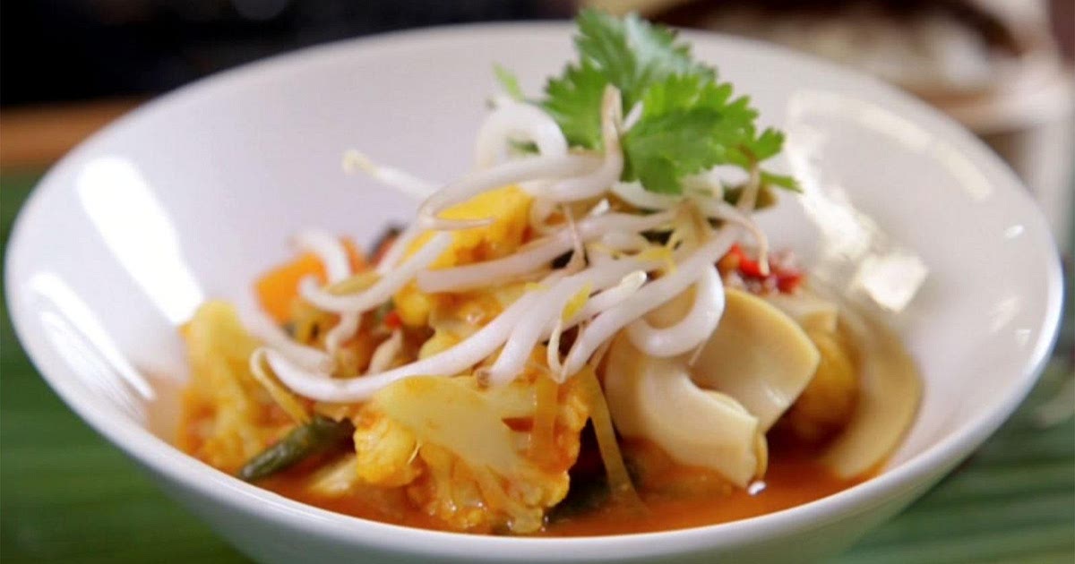 Vegetable Thai red curry Recipe | Samsung Food App