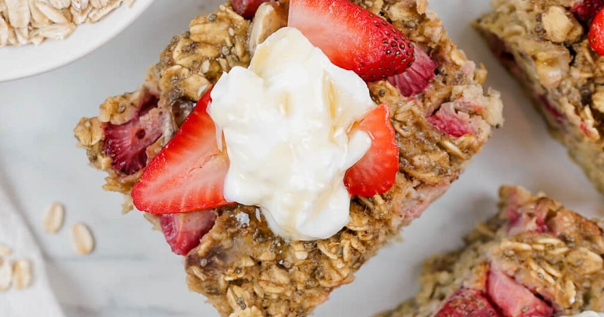 Strawberry Banana Baked Oatmeal Recipe | Samsung Food App