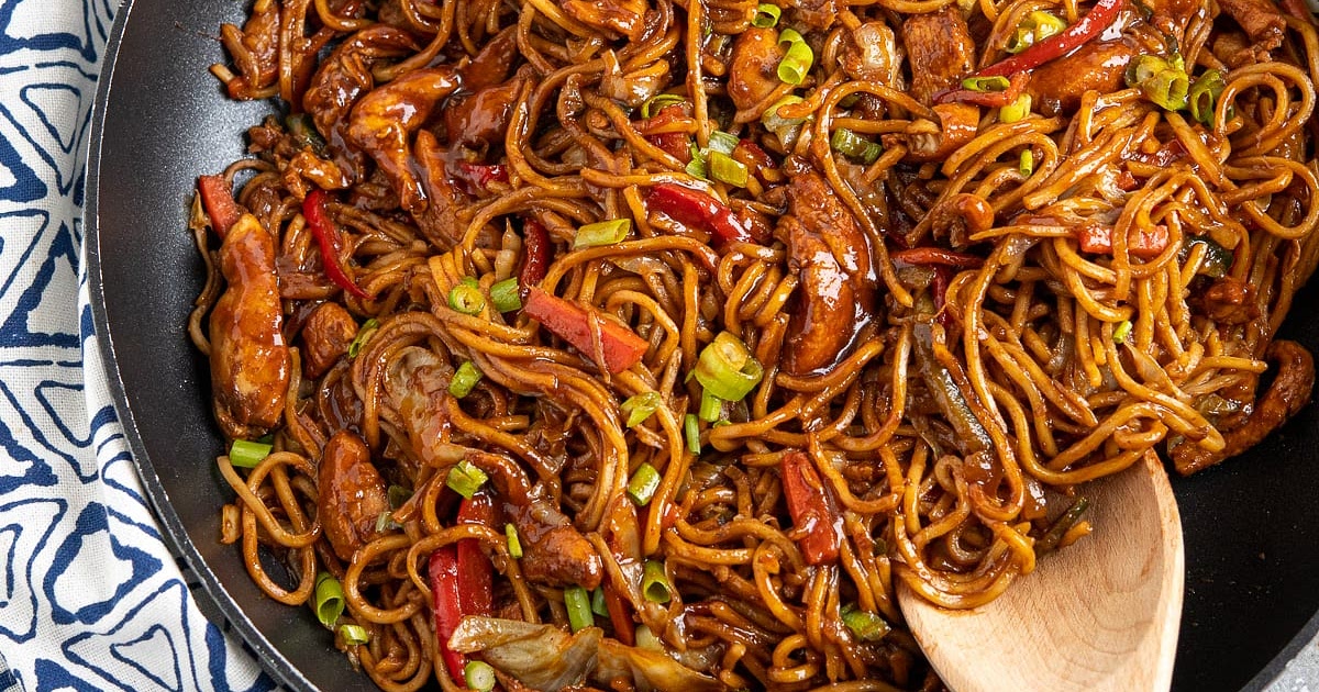 Hoisin Chicken with Noodles Recipe | Samsung Food App