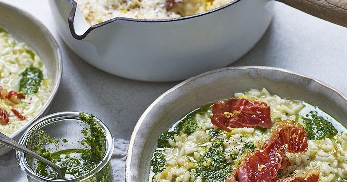 Leek risotto with kale pesto and crispy prosciutto Recipe | Samsung Food App