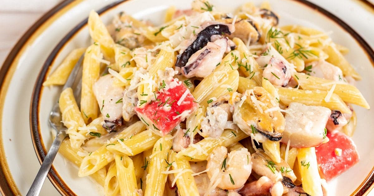 Creamy Seafood Pasta Recipe | Samsung Food App