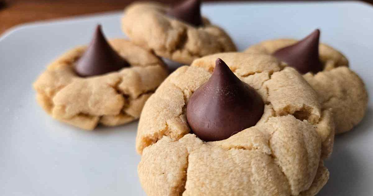Best Peanut Butter Blossom Cookies Recipe | Samsung Food App