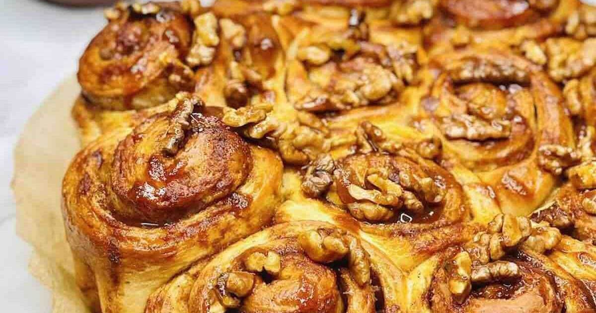 Biscoff Cinnamon Rolls Recipe | Samsung Food App