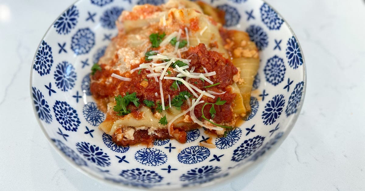 Slow Cooker Vegetarian Lasagna Recipe | Samsung Food App