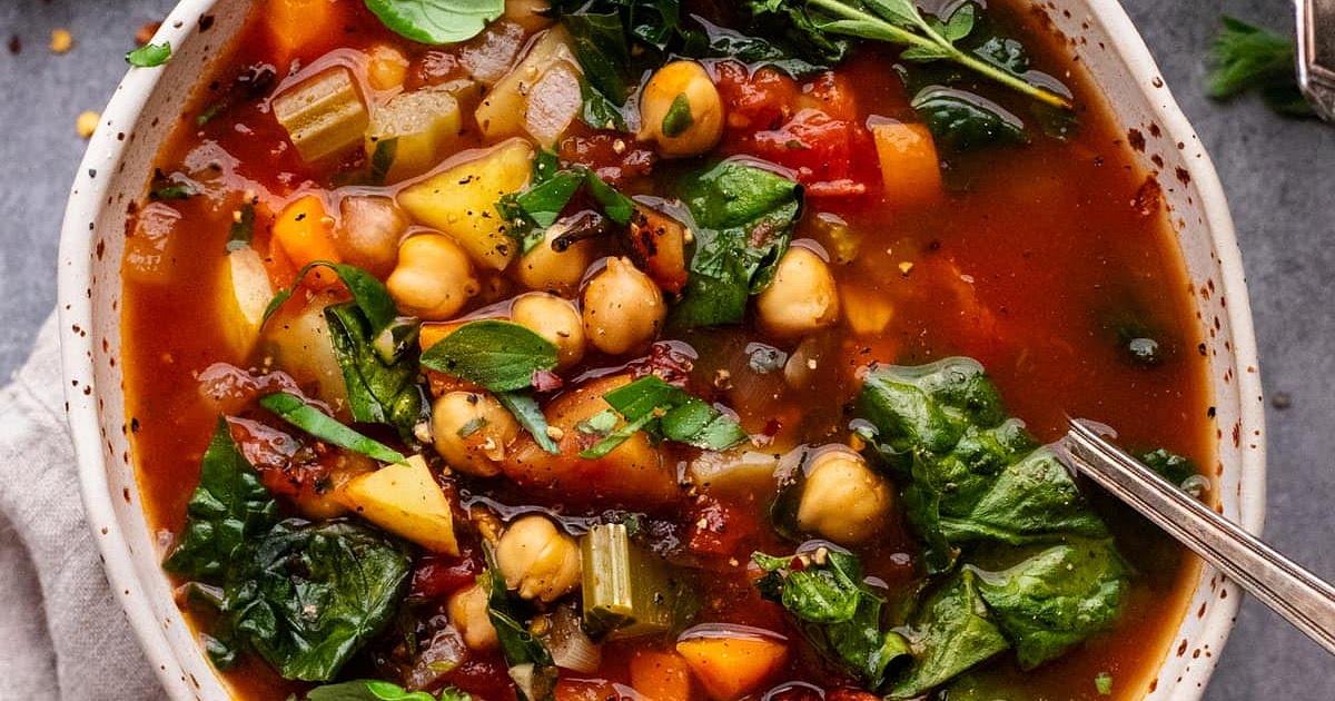 Tuscan Kale & Chickpea Soup Recipe | Samsung Food App
