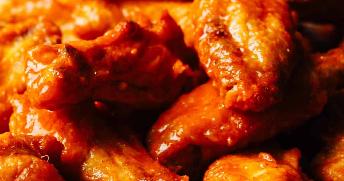 Crispy Baked Buffalo Wings Recipe | Samsung Food App