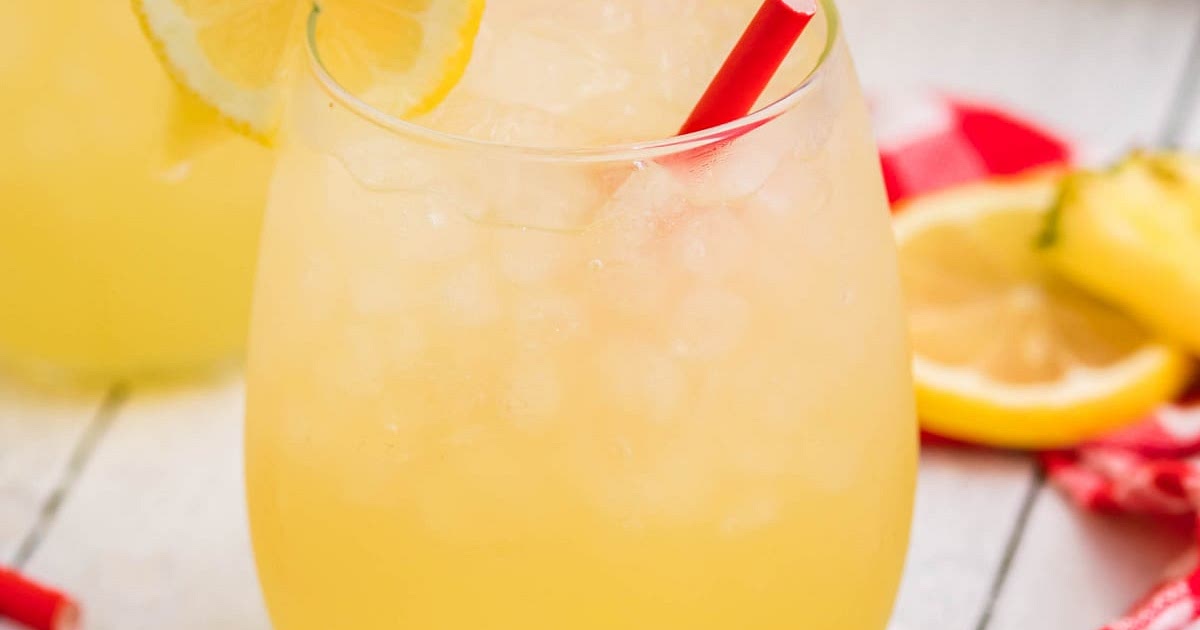 Pineapple Vodka Lemonade Recipe | Samsung Food App