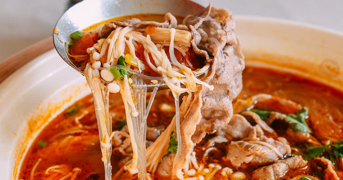 Tomato Hot Pot with Beef Recipe | Samsung Food App