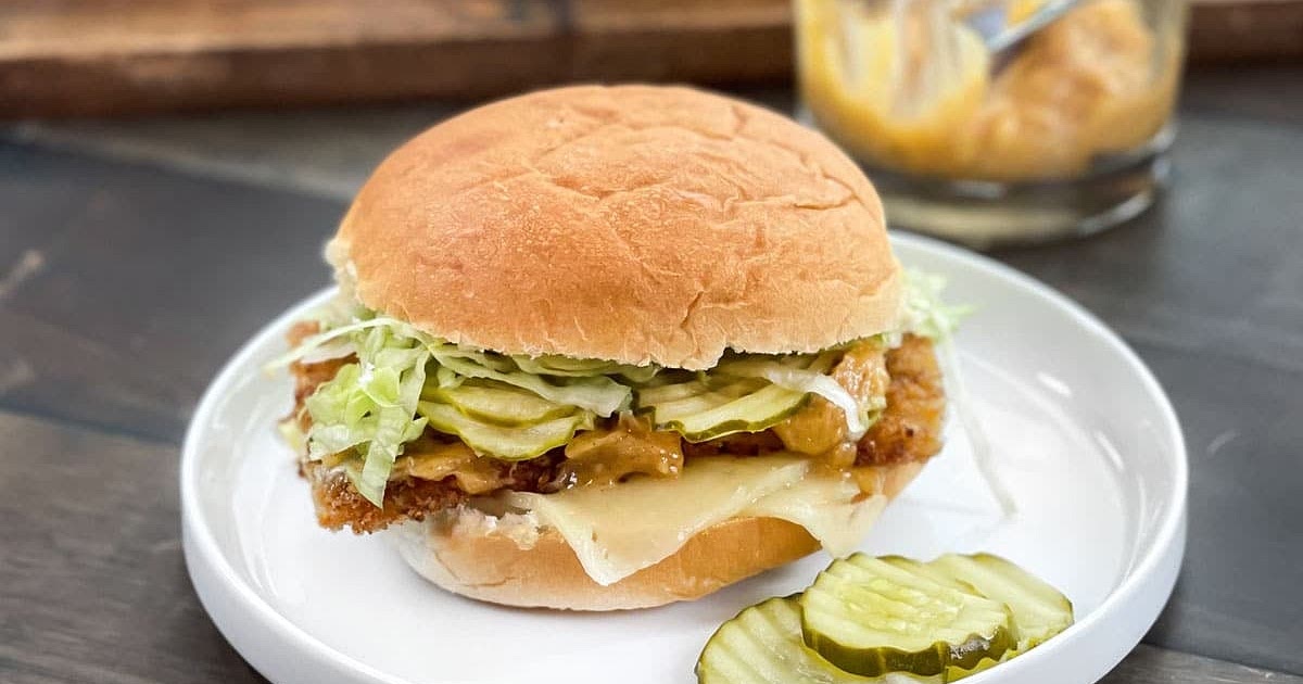Crispy Hot Honey Chicken Sandwich Recipe | Samsung Food App