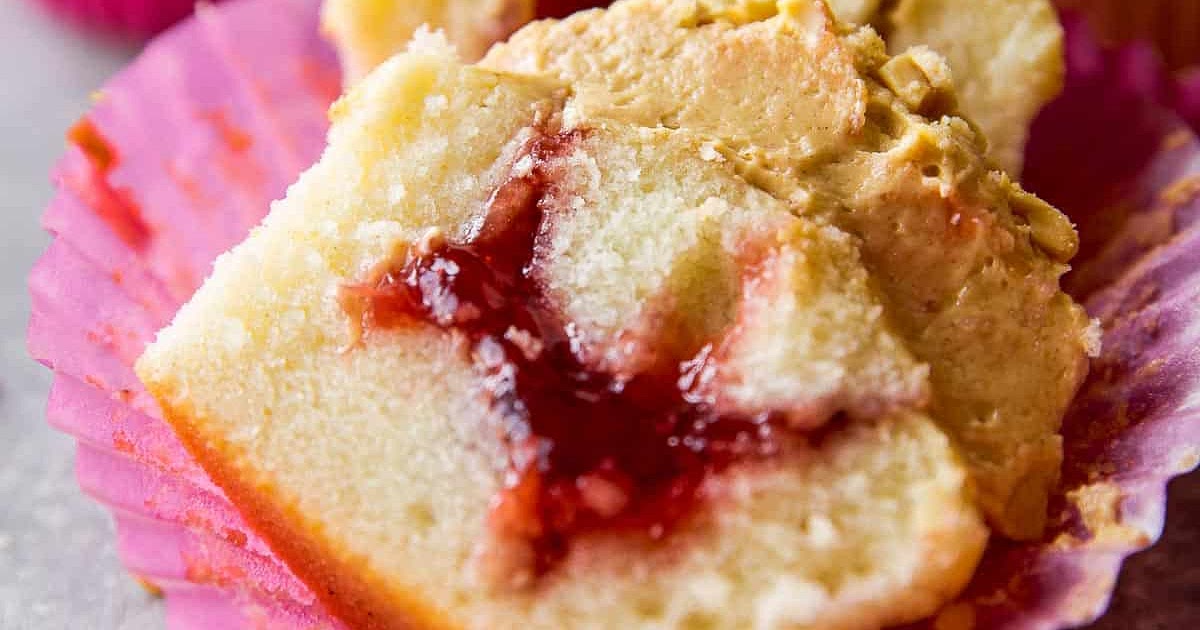 Peanut Butter &amp; Jelly Cupcakes Recipe | Samsung Food App