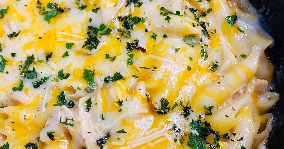 Slow Cooker Cheesy Ranch Chicken Pasta Recipe | Samsung Food App