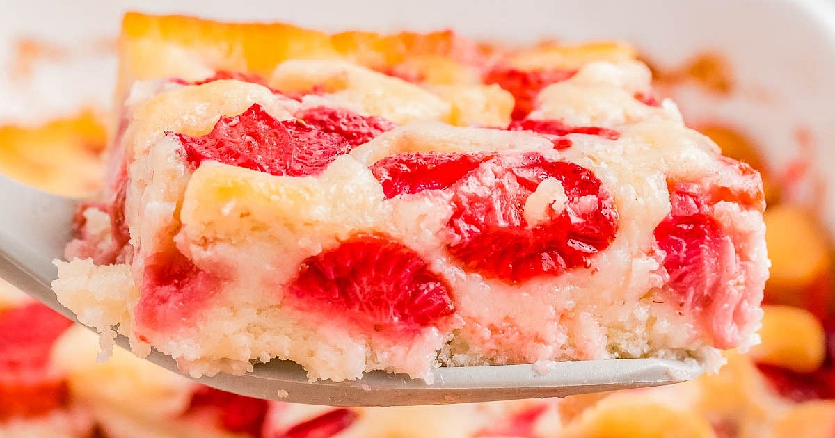 Easy Strawberry Cobbler Recipe | Samsung Food App