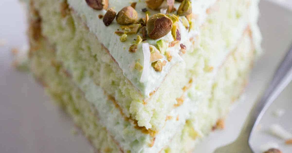 Pistachio Pudding Cake Recipe | Samsung Food App