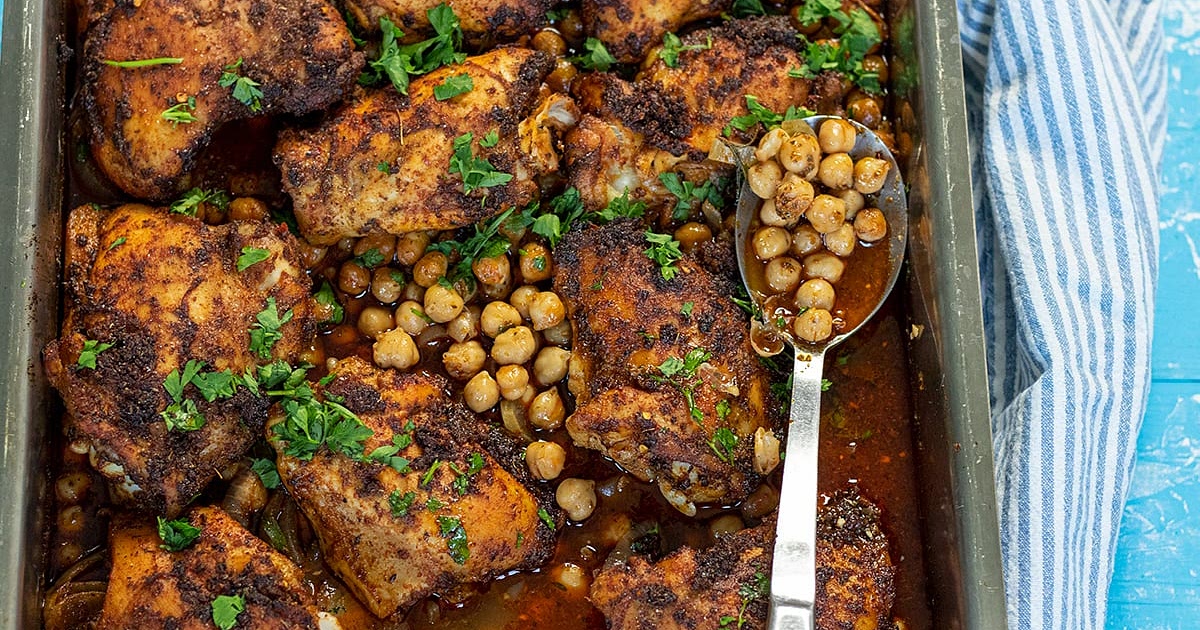 One Pan Roasted Chicken with Chickpeas: Greek Revithada me Kotopoulo sto Fourno Recipe | Samsung Food App