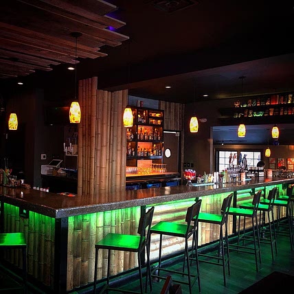 E & W Virtual Bar 21+