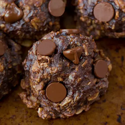 Healthy Baking (Under 100 calories)
